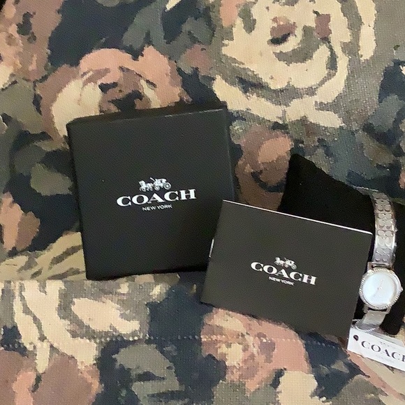 Coach watch - Picture 2 of 3